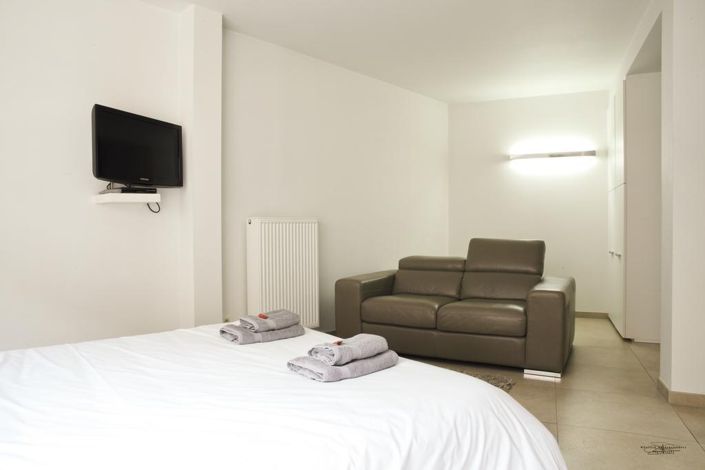 Apartment Place 2 *